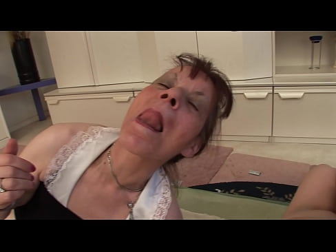 ❤️ Ogogo ababili nomkhulu oyedwa banabathathu Ucansi ku-zu.porno-flix.ru