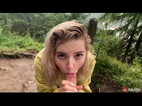 ❤️ Intombazane igwinya i-cum ngemuva kwe-blowjob yomphakathi - u-Eva Elfi Ucansi ku-zu.porno-flix.ru